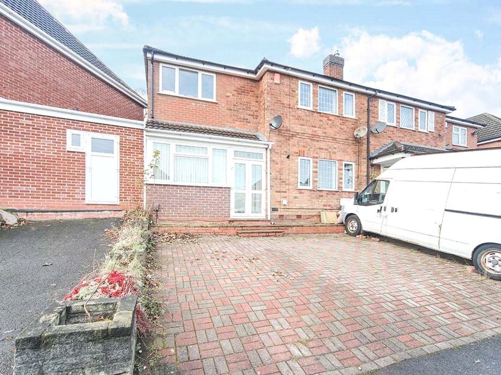 4 bed semidetached house for sale in Pickwick Grove, Birmingham, West