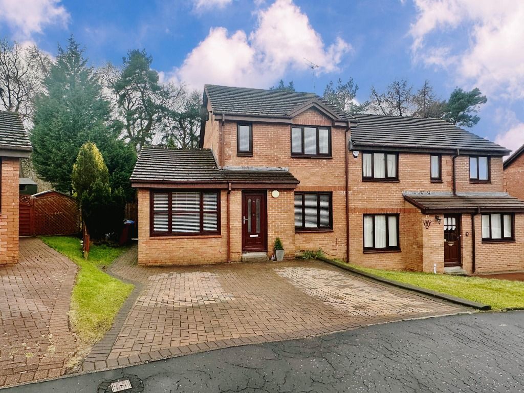 4 bed semidetached house for sale in Mardale, Stewartfield, East