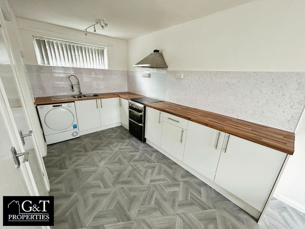 3 bed terraced house for sale in Mills Walk, Tipton DY4, £160,000 Zoopla