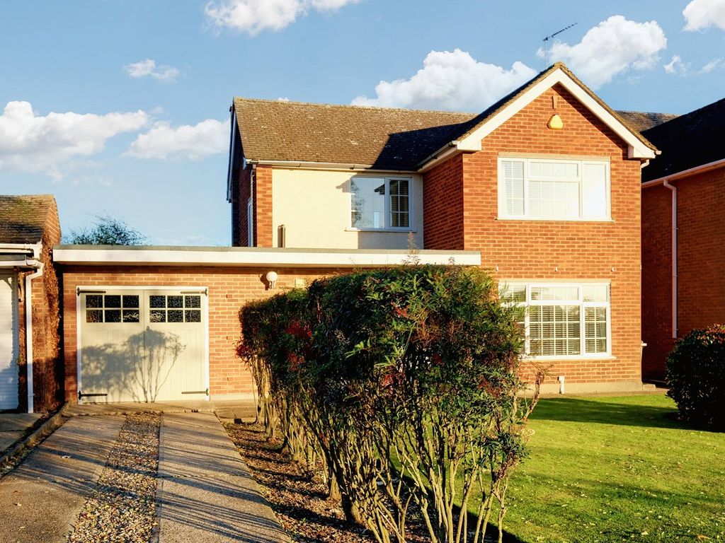 3 bed detached house for sale in Lawn Lane, Springfield, Chelmsford CM1
