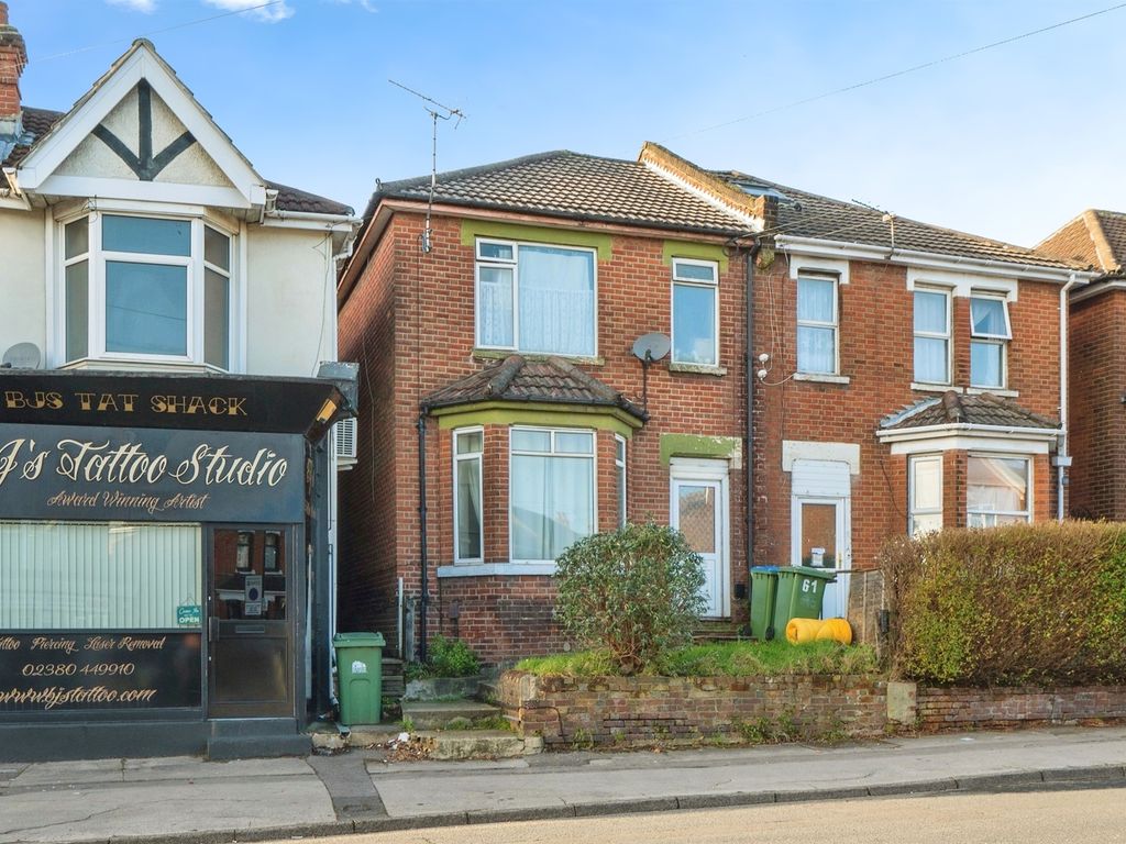 3 bed semidetached house for sale in Bridge Road, Southampton SO19, £250,000 Zoopla