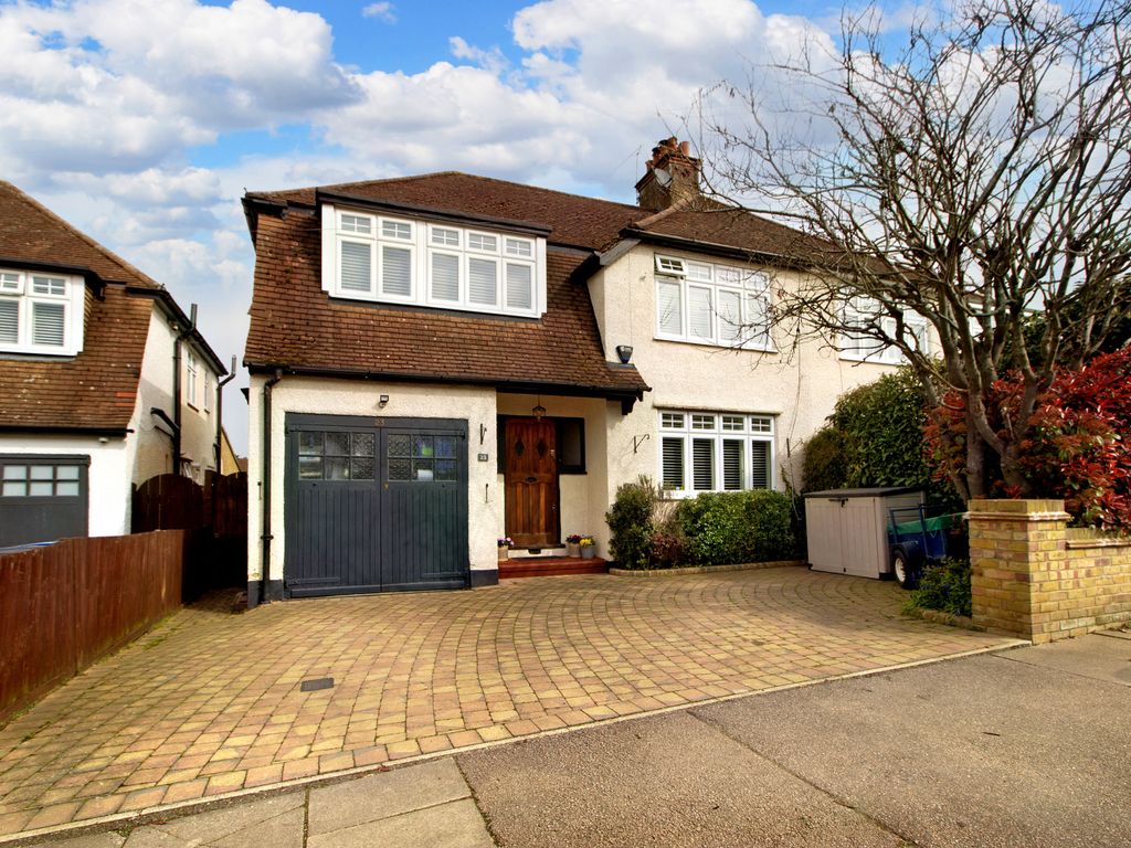 4 bed semidetached house for sale in Wilcot Avenue, Watford WD19 Zoopla