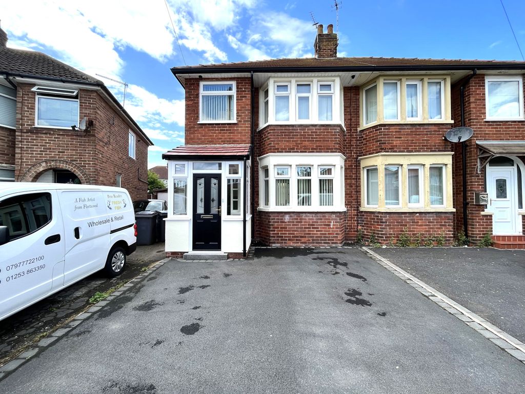 3 bed semidetached house for sale in Wingate Avenue, Cleveleys FY5