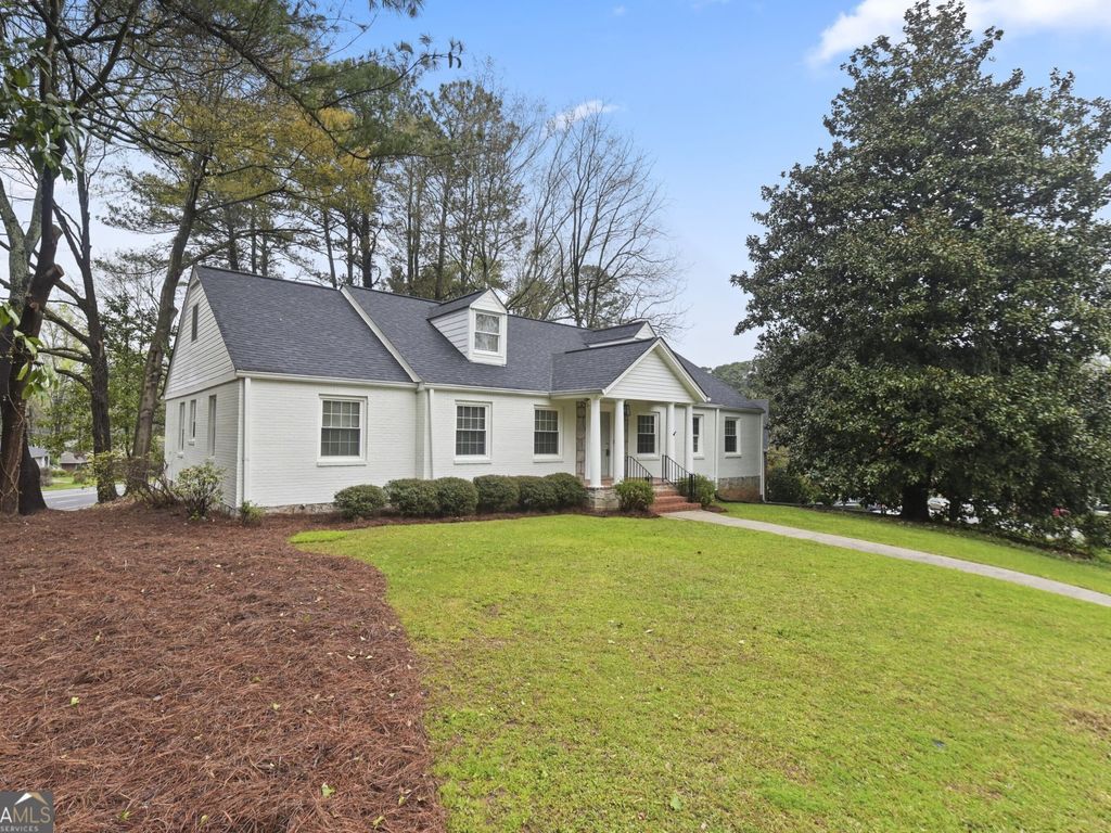 5 bed property for sale in Garden Lane, United States Of