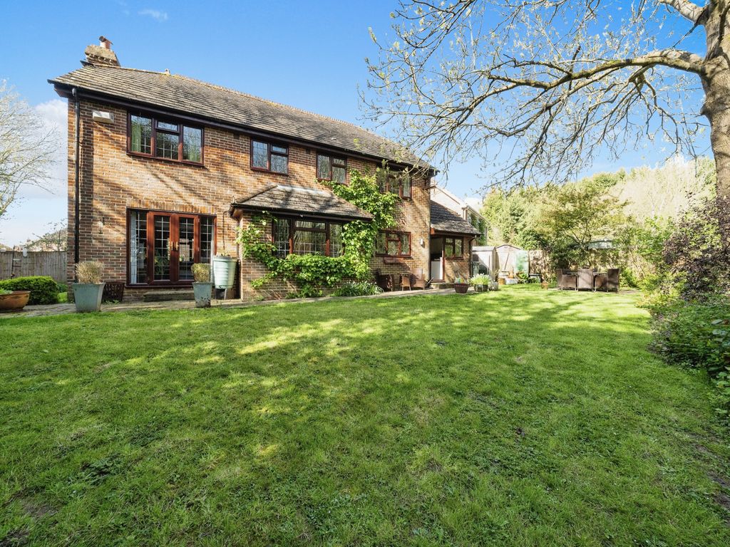 5 bed detached house for sale in Ashdown Chase, Uckfield TN22 Zoopla