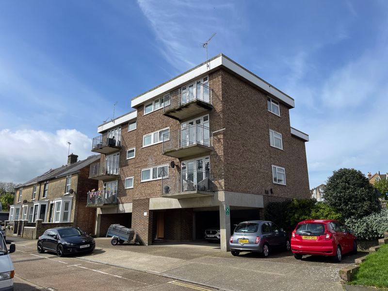 2 bed flat to rent in Mill Hill Road, Cowes PO31 Zoopla