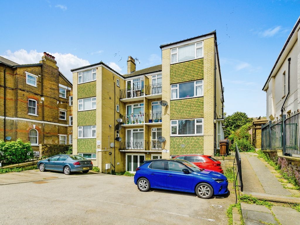 2 bed flat for sale in Coombe Road, Croydon CR0 Zoopla