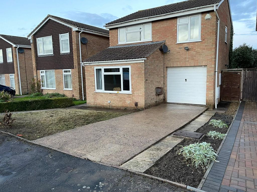 4 bed detached house for sale in Castle Hill Drive, Brockworth
