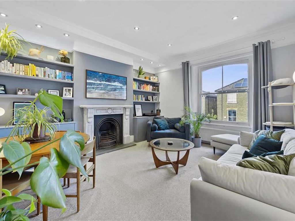 1 bed flat to rent in Lawford Road, Kentish Town NW5, £2,250 pcm Zoopla