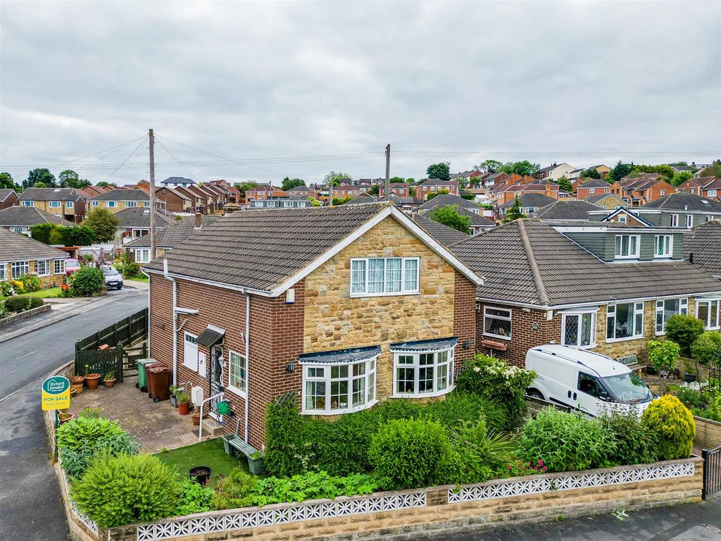 4 bed detached house for sale in Gillion Crescent, Durkar, Wakefield