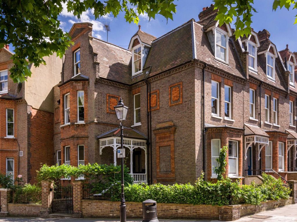 5 bed semidetached house for sale in Willow Road, Hampstead Village