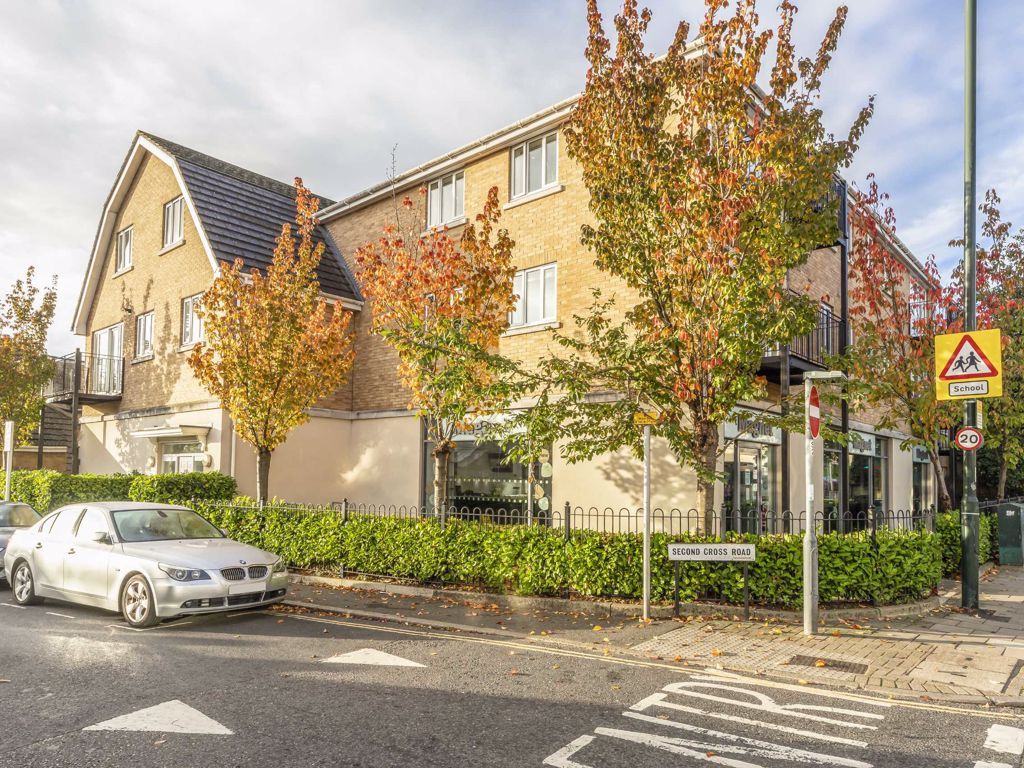 2 bed flat for sale in Second Cross Road, Twickenham TW2 Zoopla