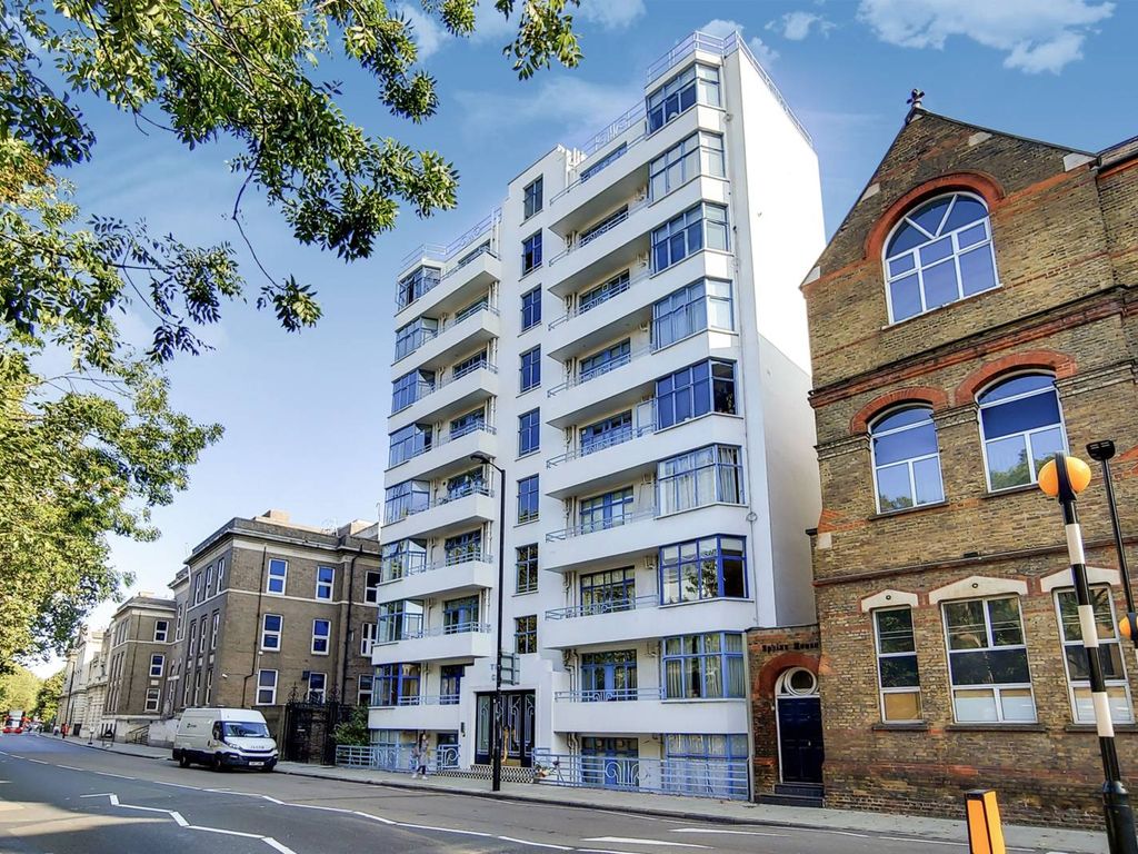 1 bed flat to rent in Grays Inn Road, Bloomsbury, London WC1X, £2,167