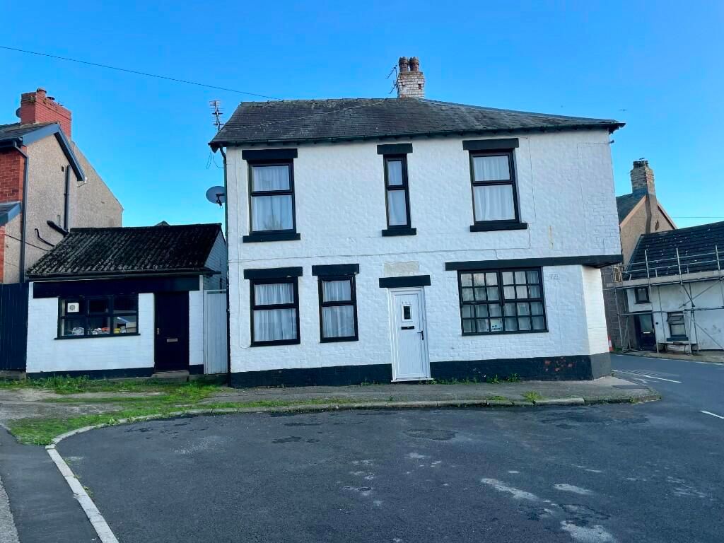 5 bed detached house for sale in Park Lane, Preesall, PoultonLeFylde