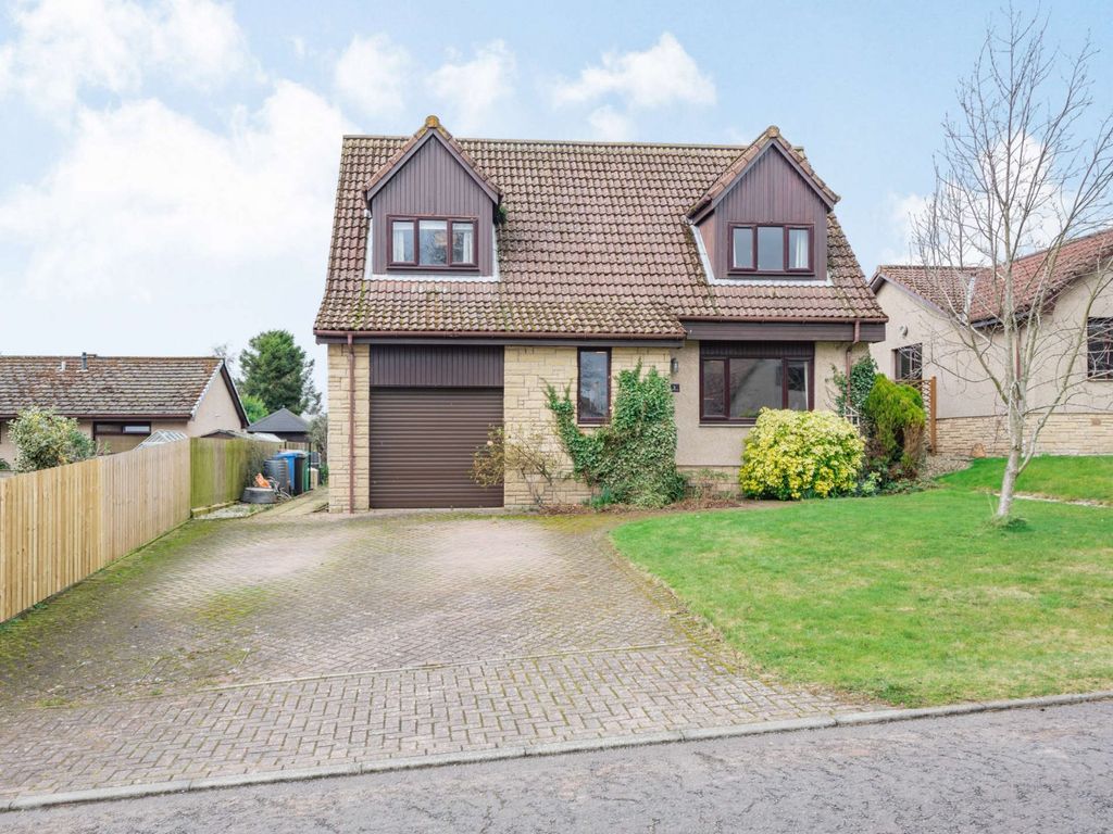 3 bed detached house for sale in auchtermuchty, cupar, fife ky14