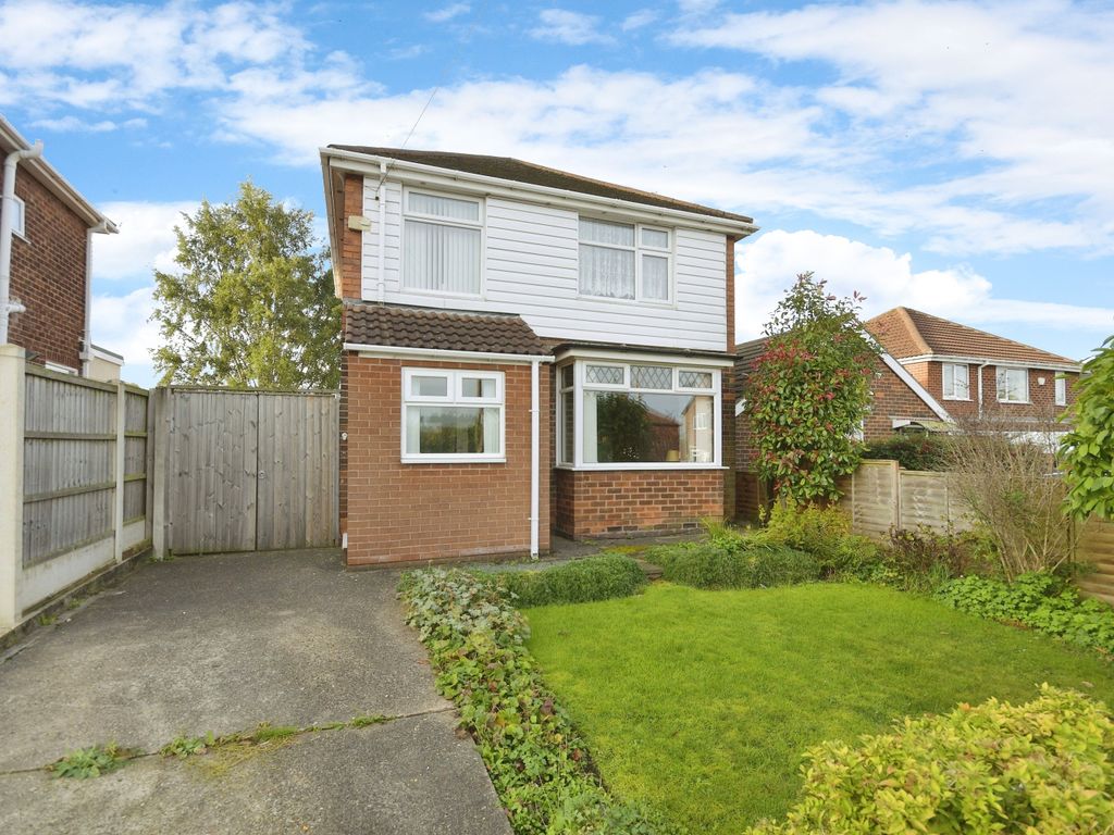 3 bed detached house for sale in Leas Road, Mansfield Woodhouse