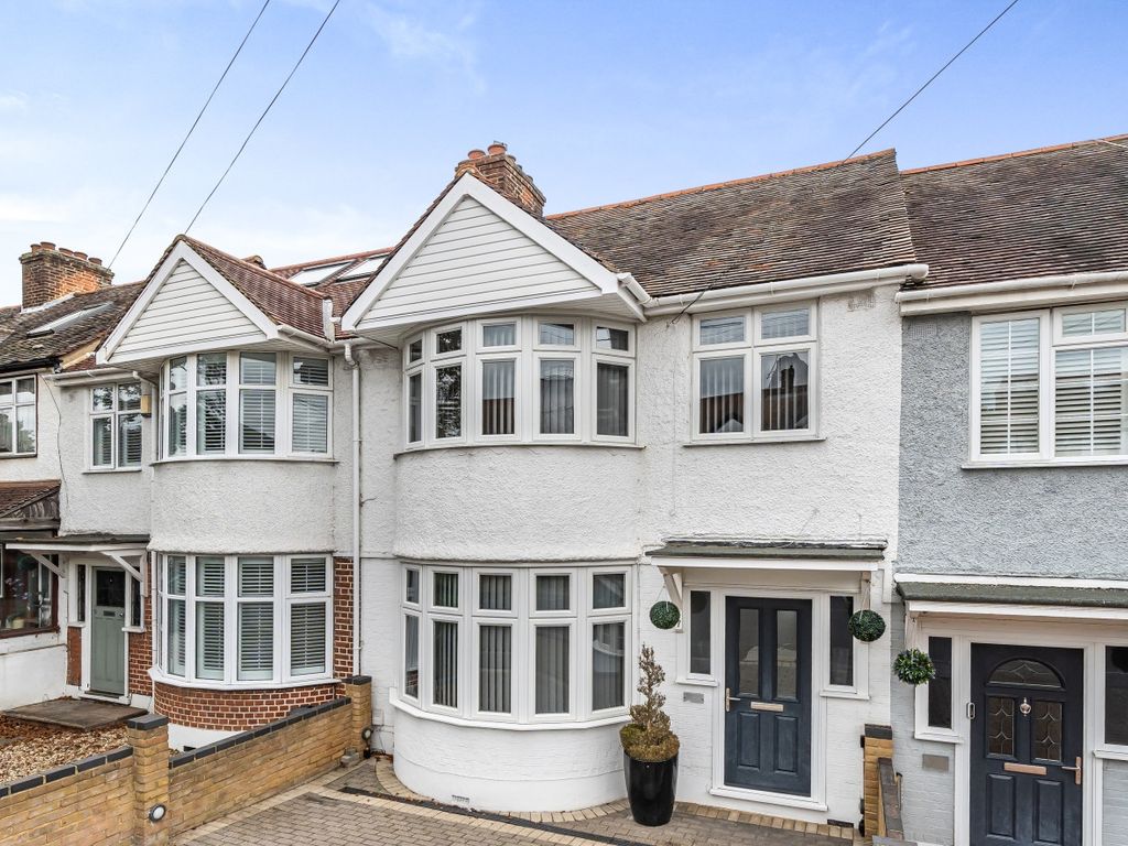 3 bed terraced house for sale in Greenway, Chislehurst BR7, £575,000