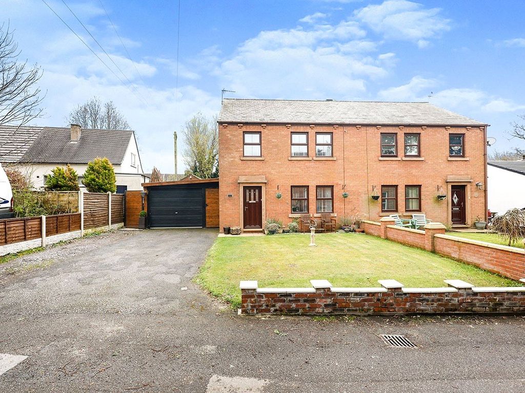 3 bed semidetached house for sale in Station Road, BurghBySands
