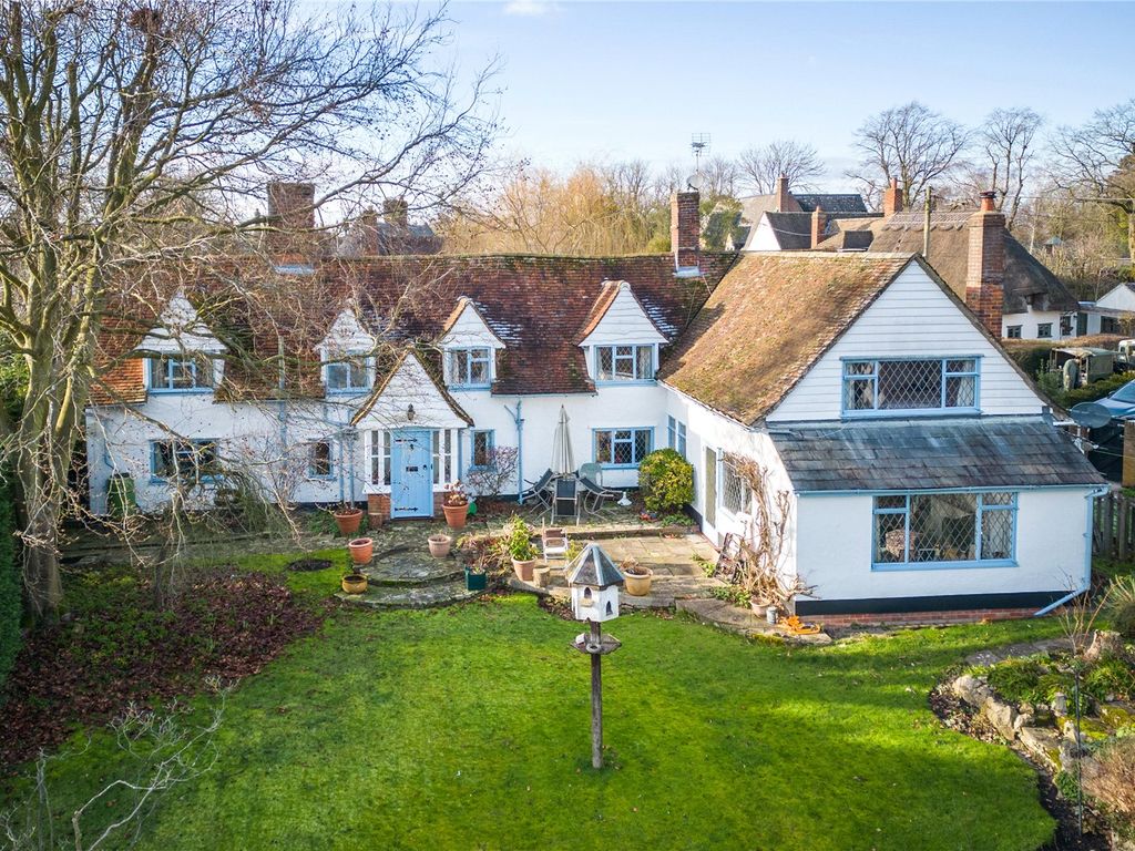 4 bed detached house for sale in High Street, Debden, Nr Saffron Walden