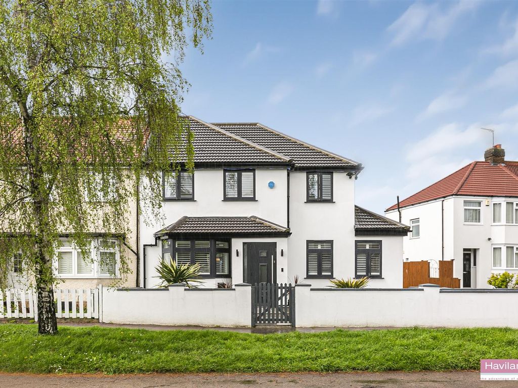 4 bed semidetached house for sale in Baker Street, Enfield EN1 Zoopla