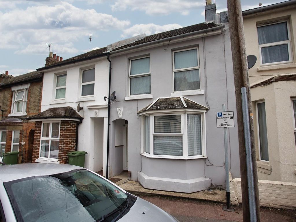 3 bed terraced house for sale in Walton Road, Folkestone CT19 Zoopla