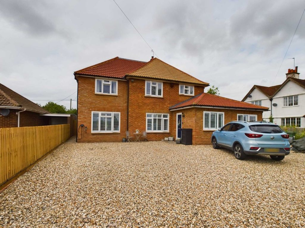 5 bed detached house for sale in Station Rd, Quainton, Aylesbury HP22