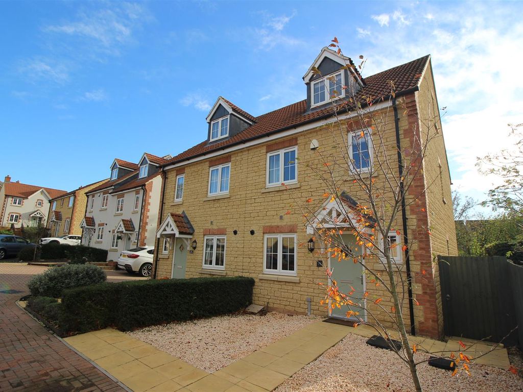 Chandlers Mews Chippenham SN15  