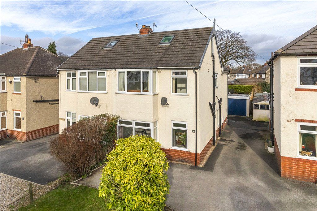 3 bed semidetached house for sale in Burley Road, Menston, Ilkley