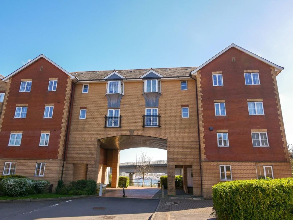 2 bed flat for sale in Campbell Drive, Cardiff CF11 Zoopla