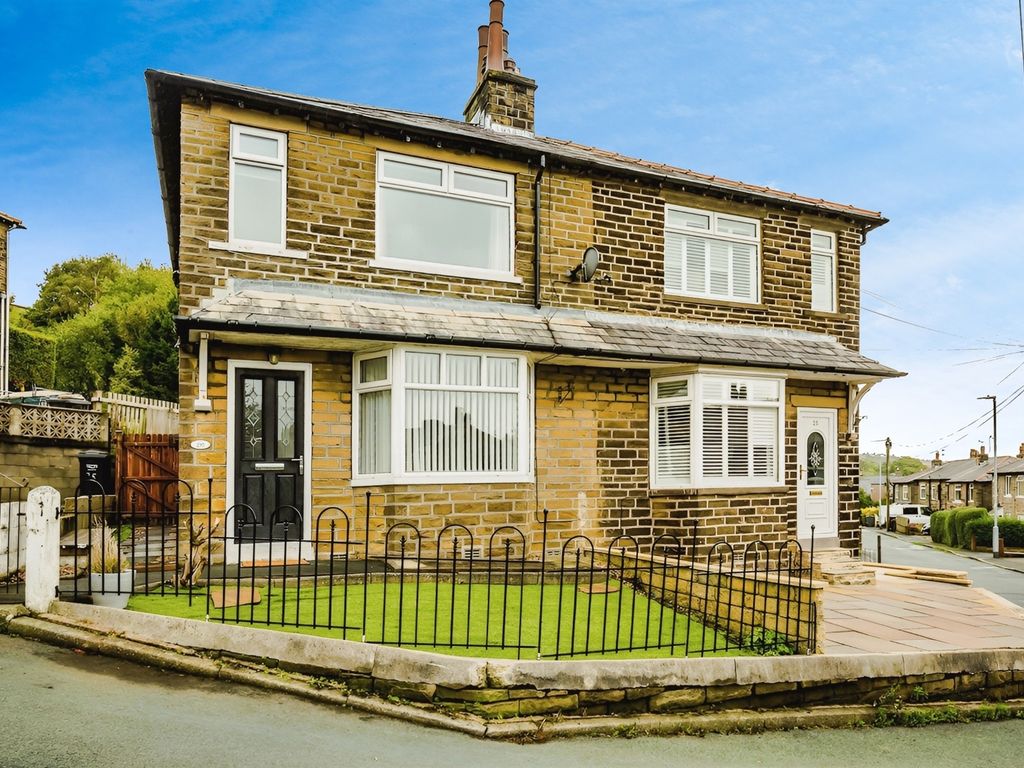 2 bed semidetached house for sale in Woodroyd Gardens, Luddendenfoot