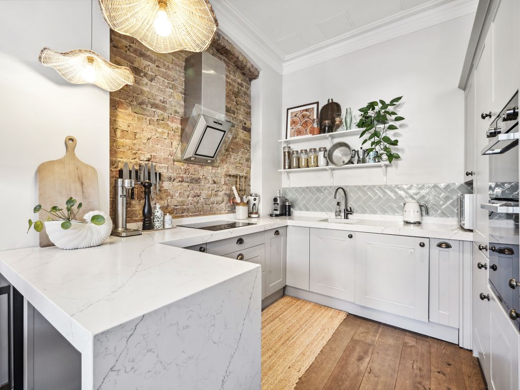 1 bed flat for sale in Gordon Road, Ealing, London W5, £500,000 Zoopla