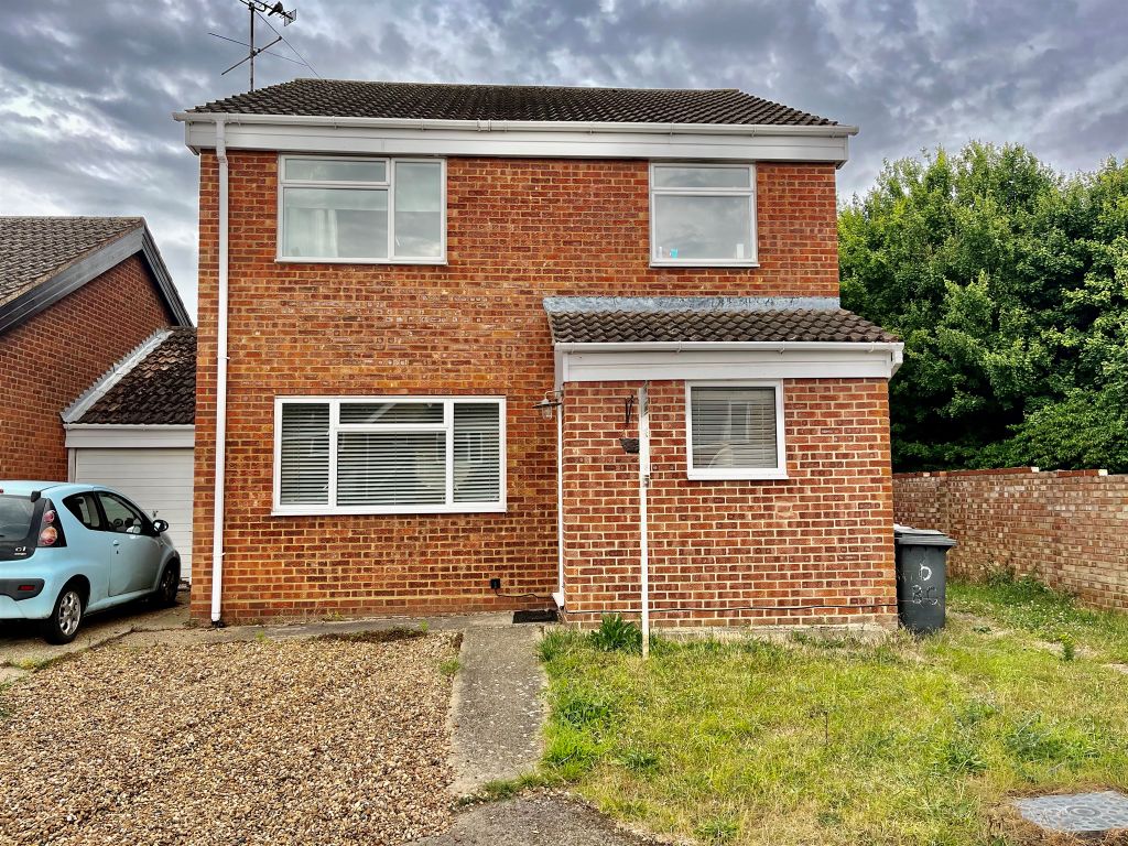 4 bed detached house for sale in Blackmore Close, Haverhill CB9 Zoopla