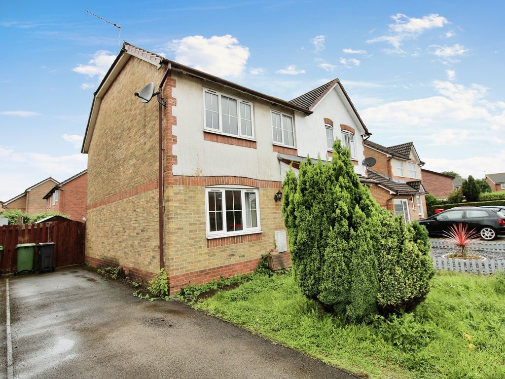 3 bed semidetached house for sale in Great Close, Cardiff CF3