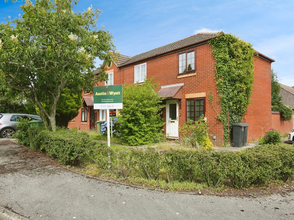 1 bed detached house for sale in Haileybury Gardens, Hedge End