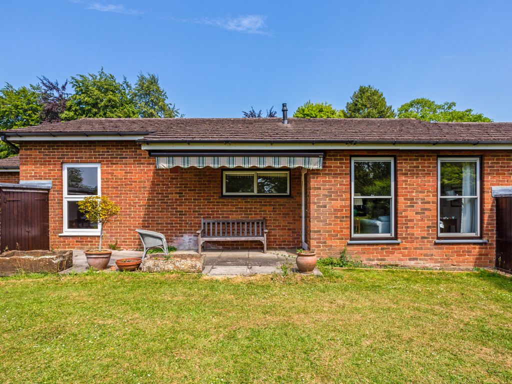 2 bed semidetached bungalow for sale in Headbourne Worthy, Winchester