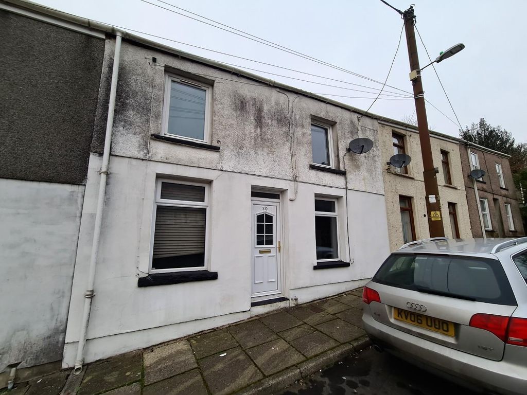 4 bed property for sale in Llewellyn Street, Nantymoel, Bridgend CF32
