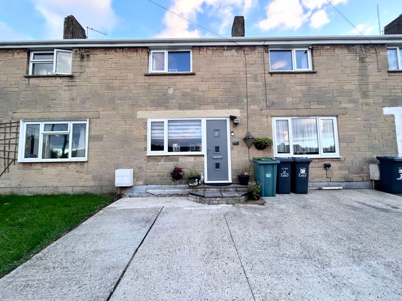 3 bed terraced house for sale in Harris Road, Newport PO30, £250,000