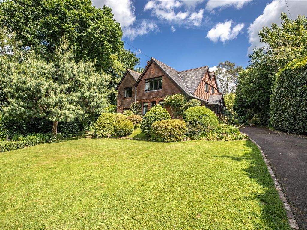 5 bed detached house for sale in Harley Lane, Heathfield TN21 Zoopla