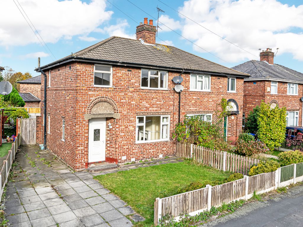 3 bed semidetached house for sale in Gerrard Avenue, Bewsey