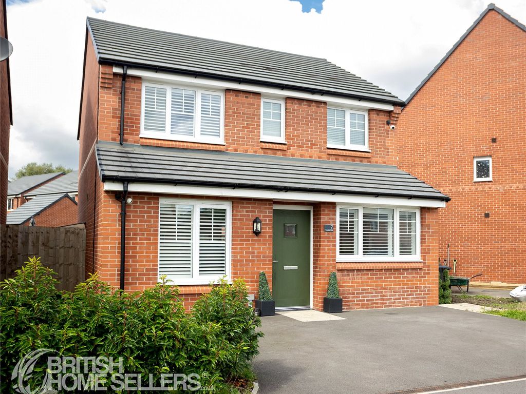 4 bed detached house for sale in Grassfield Close, Golborne, Warrington