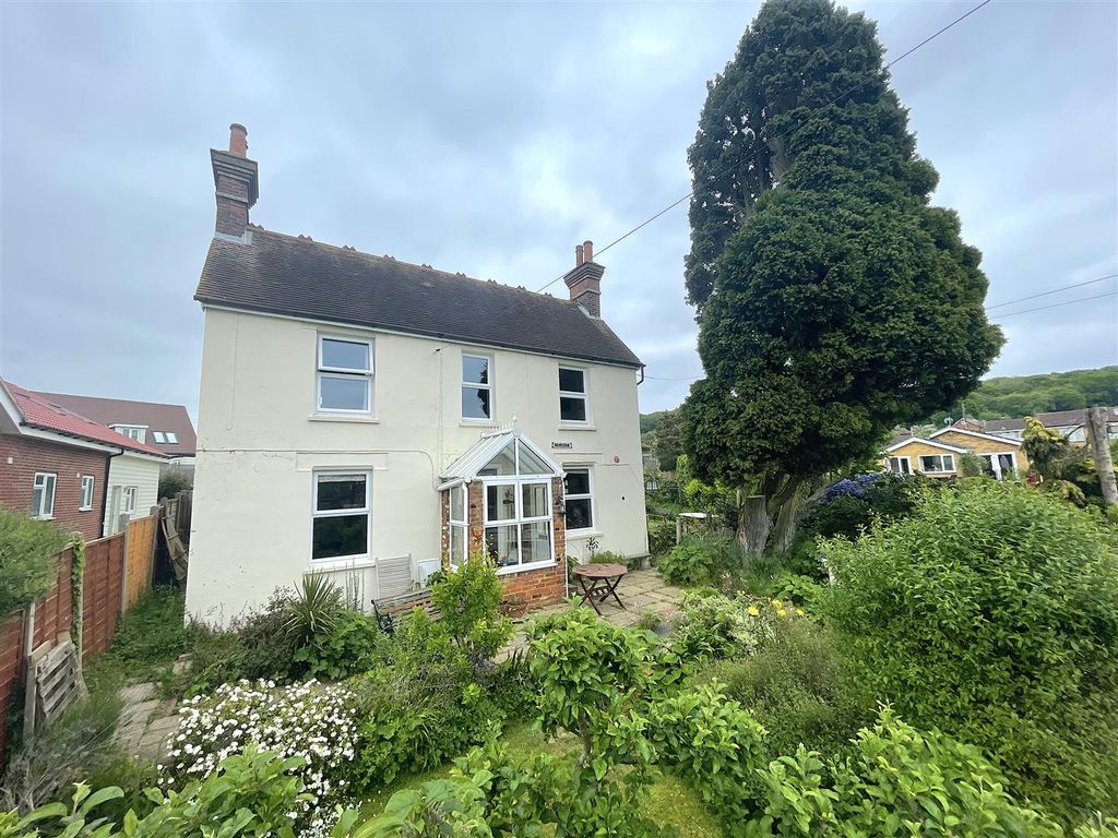 4 bed detached house for sale in Staple Street Road, Dunkirk, Faversham