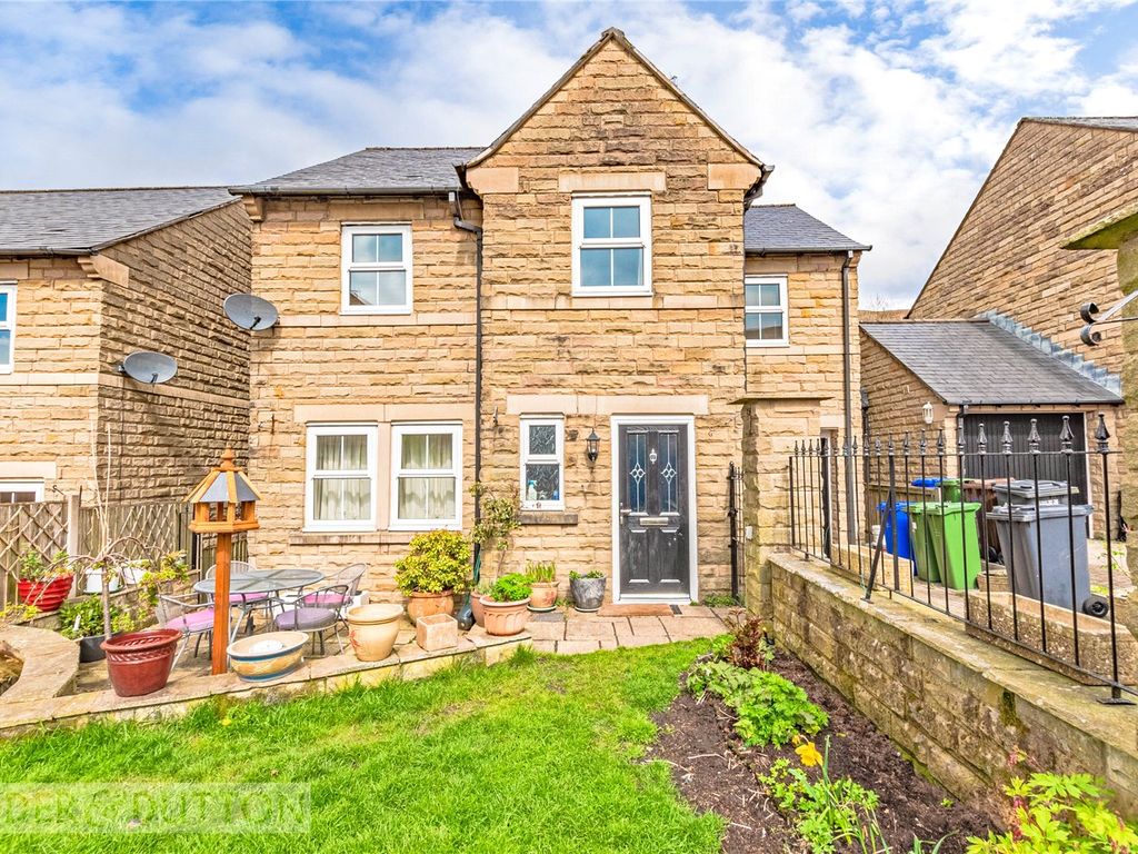 4 bed detached house for sale in Printers Drive, Carrbrook, Stalybridge