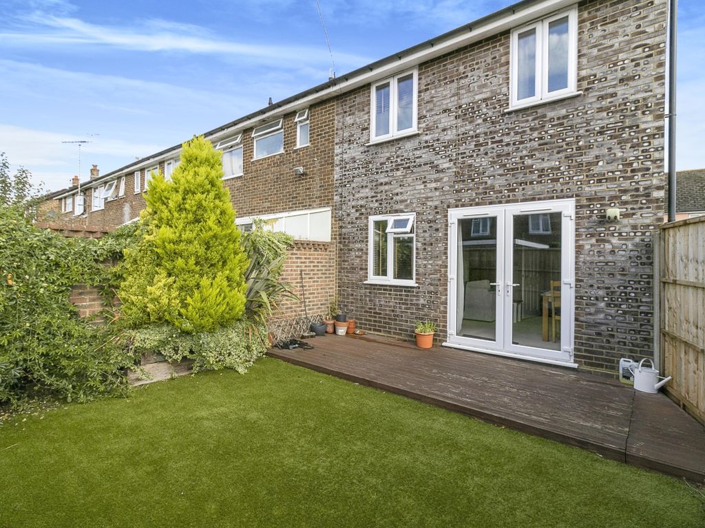 3 bed end terrace house for sale in Kingsham Avenue, Chichester PO19 Zoopla