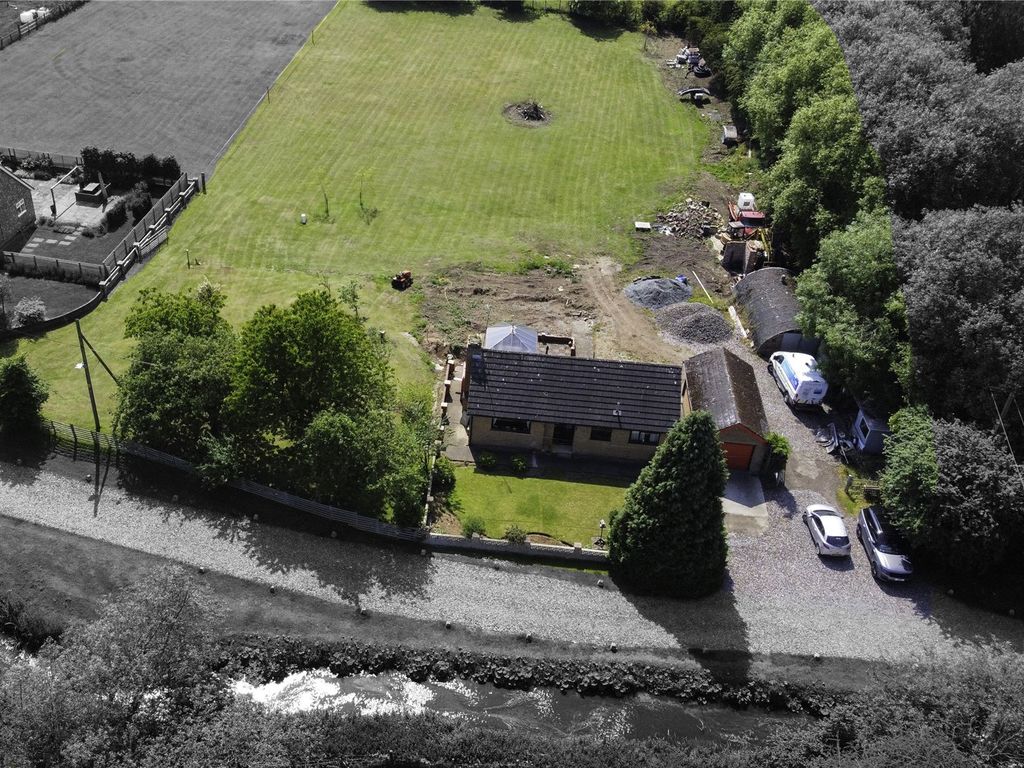 2 bed bungalow for sale in Low Mill Lane, North Cave, Brough, East