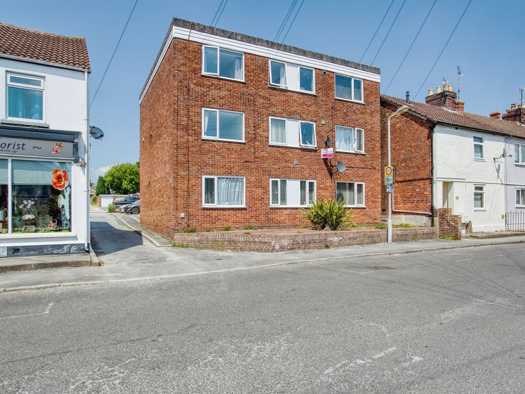 1 bed flat for sale in Huish, Yeovil BA20 Zoopla