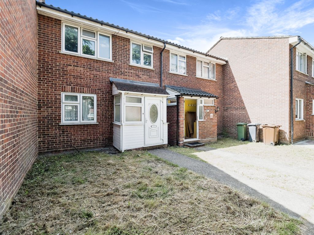 3 bed terraced house for sale in Gurney Close, Barking IG11 Zoopla