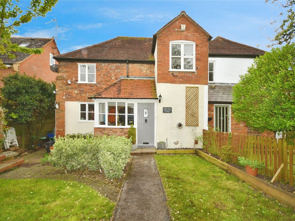 3 bed semidetached house for sale in Yew Lane, Reading RG1, £400,000 Zoopla
