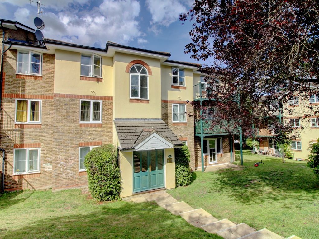 1 bed flat for sale in Alexandra Park, Queen Alexandra Road, High