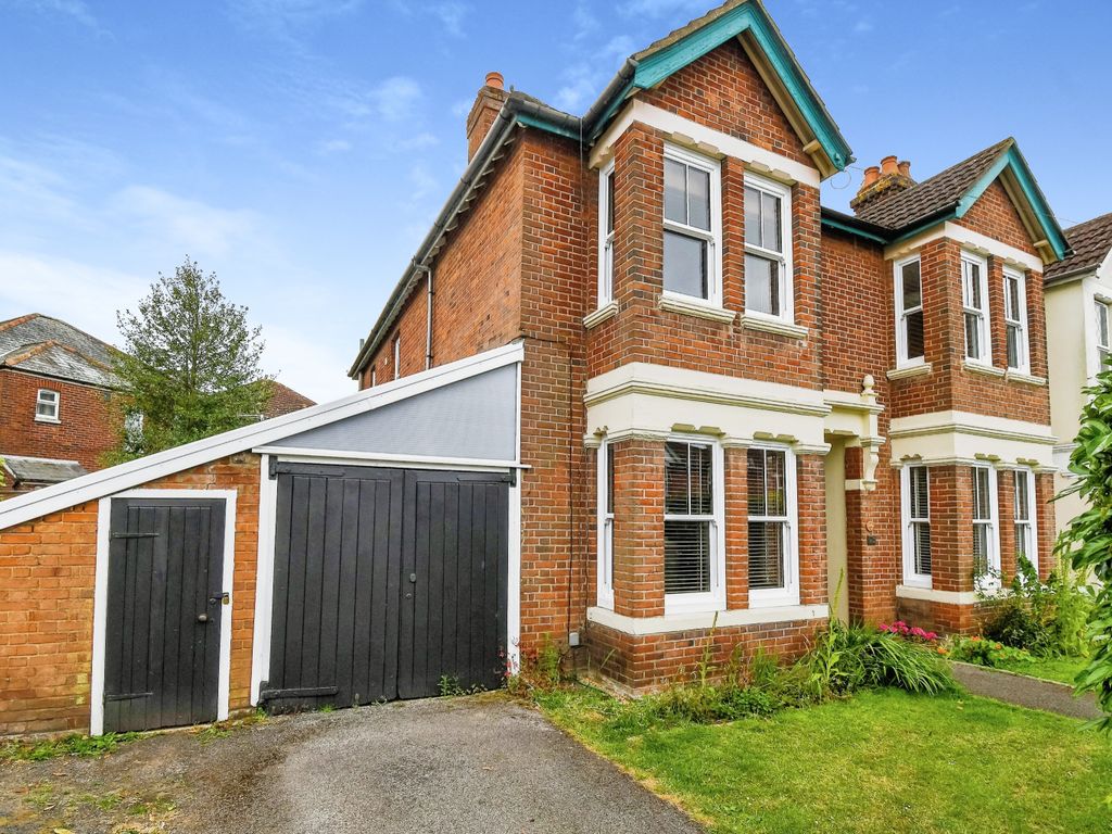 4 bed detached house for sale in Suffolk Avenue, Southampton, Hampshire SO15 Zoopla