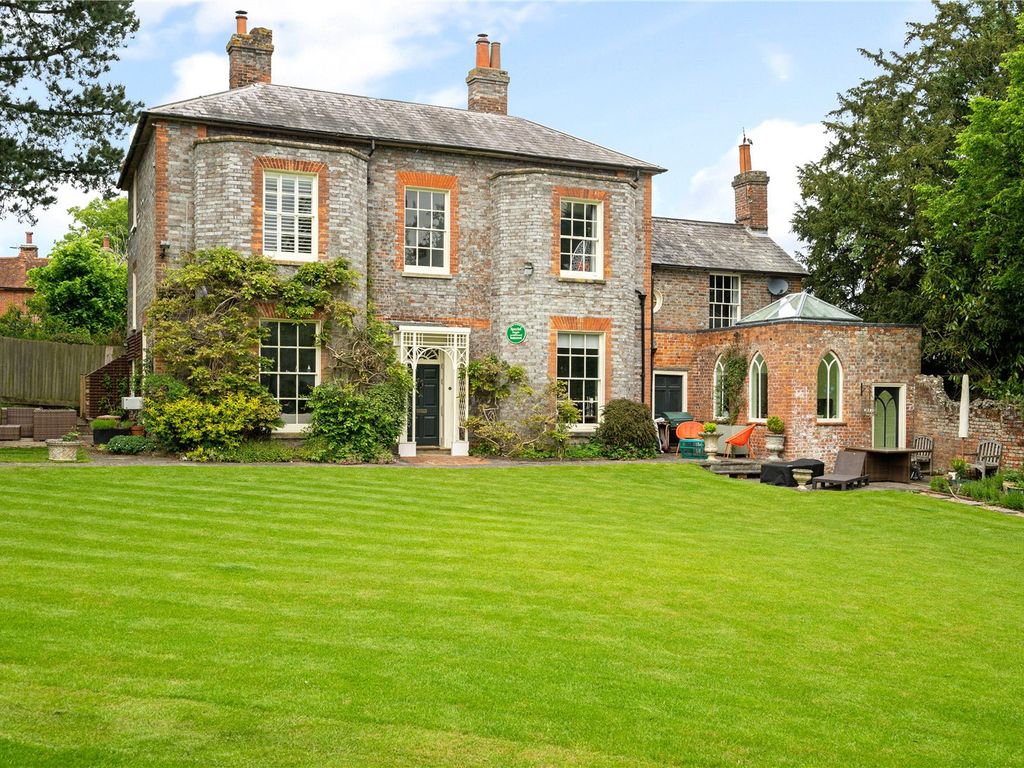 6 bed detached house for sale in Bath Road, Speen, Newbury, Berkshire